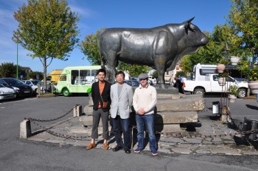 forge,forgeron,japon,japonais,aveyron,12,sabre,lame,couteau,katana,tanto,kendo,art,acier,fer,culture,bas fourneau,tatara,tamahagane,enclume,marteau,polissage,gravure,midi pyrénées,musée,arles,tsuba,foureau,science,technique,brique,minerai,coutelier,rodez,bozouls,sauclières,aito,naginata,domaine de gaillac,démonstration,association,pierre nadeau,sotaro matsumura,sumihira manabe,mali irie,mottais,exposition,montrozier,ségur,capdenac